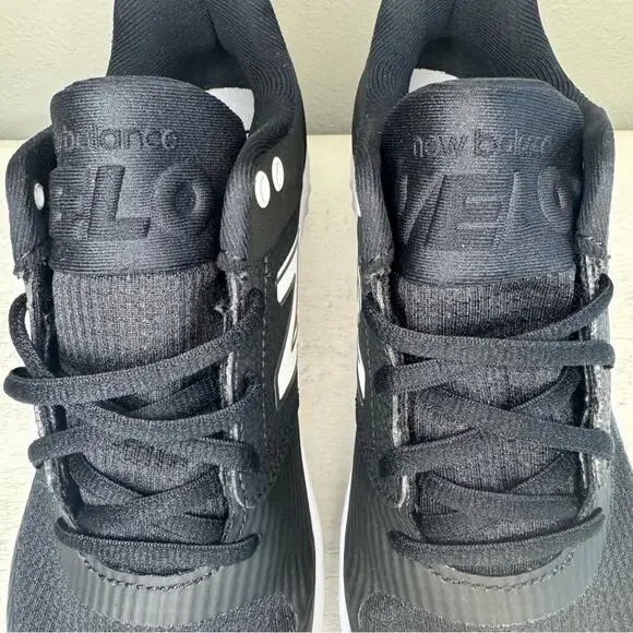 NWOT New Balance Fresh Foam Velo V3 Softball Cleats Women Size 6 - Picture 4 of 12